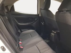 Toyota Yaris 1.5 120H Active Tech  - Foto 8