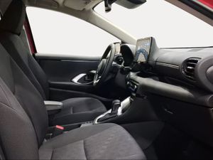 Toyota Yaris 1.5 120H Active Plus  - Foto 7