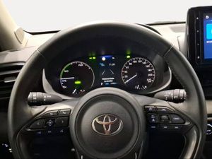 Toyota Yaris 1.5 120H Active Plus  - Foto 13
