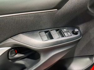 Toyota Yaris 1.5 120H Active Plus  - Foto 23