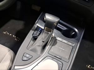 Lexus UX 2.0 250h Business  - Foto 15