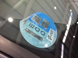 Lexus UX 2.0 250h Business  - Foto 20