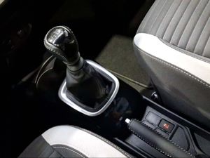 Toyota Yaris 1.3 100 Feel  - Foto 22