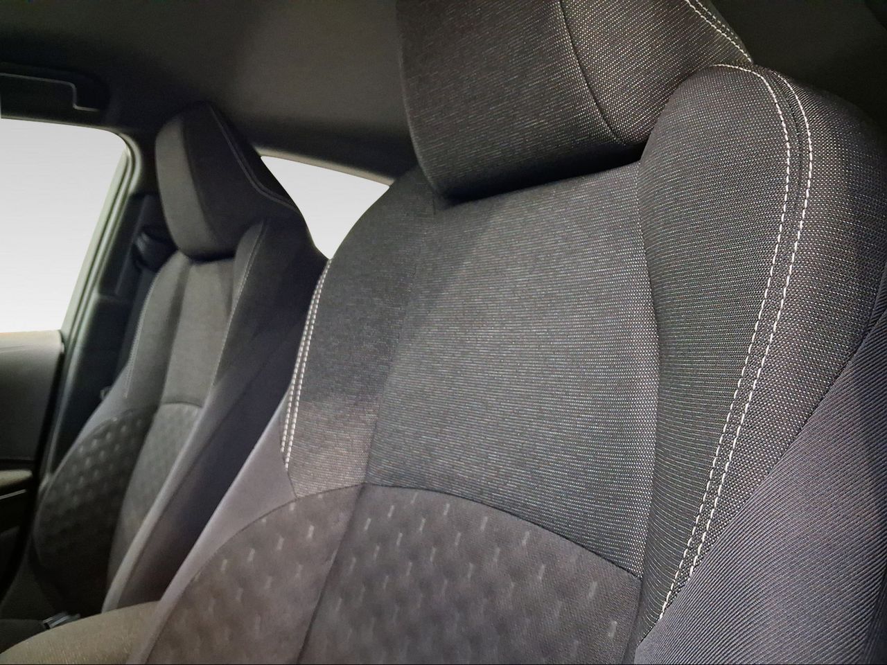 Toyota Corolla 140H Active Plus  - Foto 23