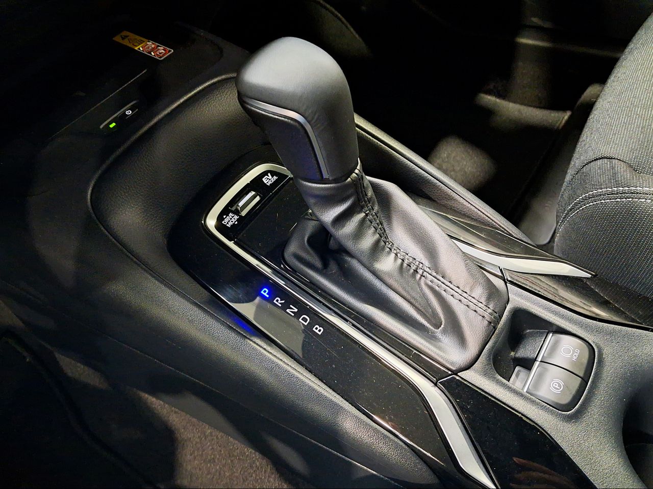 Toyota Corolla 140H Active Plus  - Foto 24