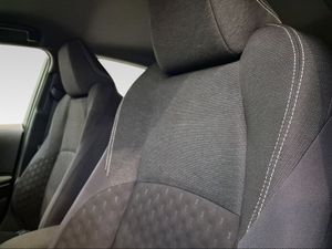 Toyota Corolla 140H Active Plus  - Foto 22