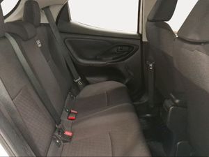 Toyota Yaris 1.5 120H Business Plus  - Foto 8