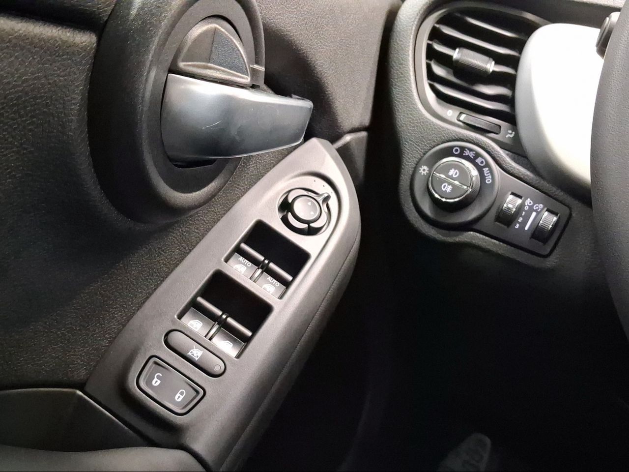 Fiat 500X Connect 1,0 Firefly T3 88KW (120 CV) S&S  - Foto 16