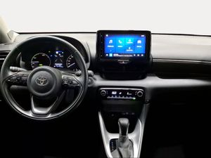 Toyota Yaris 1.5 120H Active Plus  - Foto 9