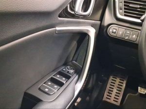 Kia XCeed 1.6 MHEV iMT Emotion 100kW (136CV)  - Foto 26