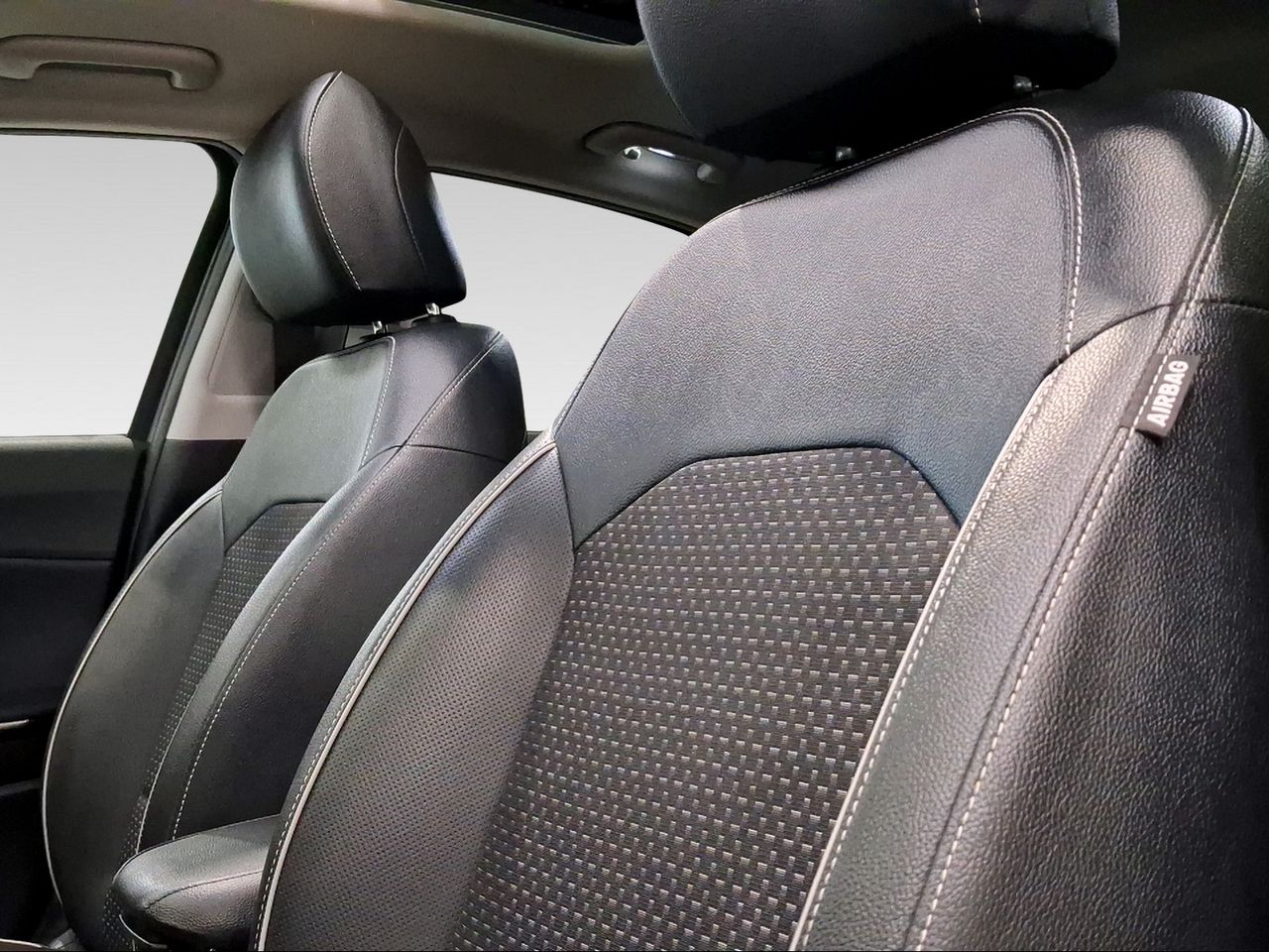 Kia XCeed 1.6 MHEV iMT Emotion 100kW (136CV)  - Foto 25