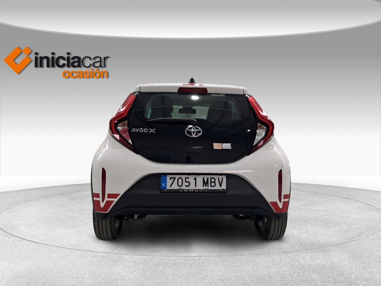 Toyota Aygo X Cross 1.0 VVT-I 72CV Play  - Foto 5