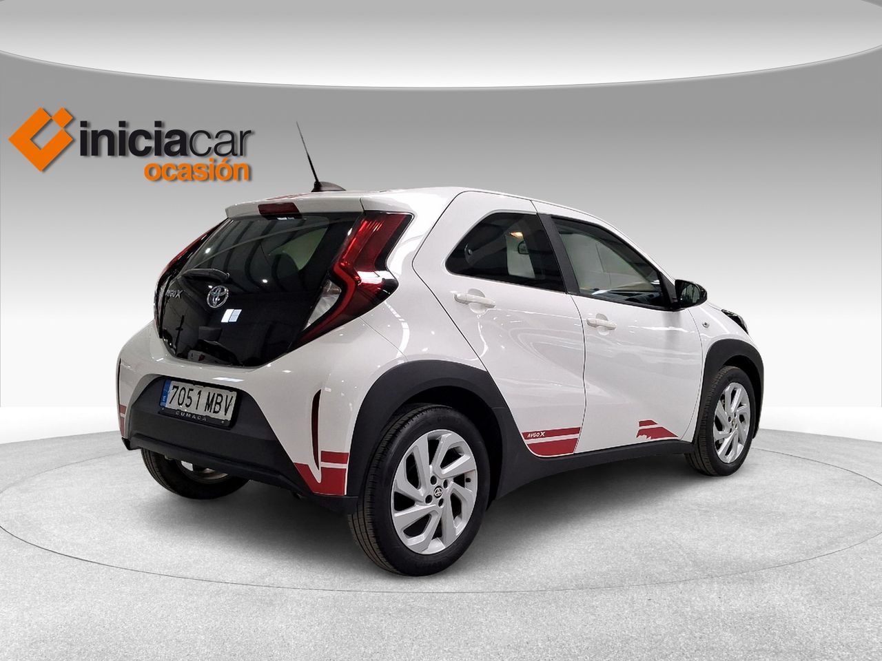 Toyota Aygo X Cross 1.0 VVT-I 72CV Play  - Foto 19