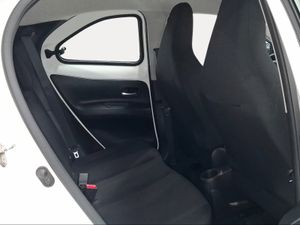 Toyota Aygo X Cross 1.0 VVT-I 72CV Play  - Foto 8