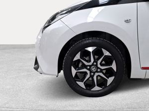 Toyota Aygo 1.0 70 x-play  - Foto 17