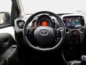 Toyota Aygo 1.0 70 x-play  - Foto 10