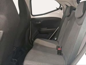 Toyota Aygo 1.0 70 x-play  - Foto 12