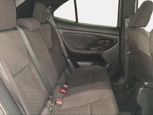 Toyota Yaris Cross 1.5 120H Active Tech  - Foto 8