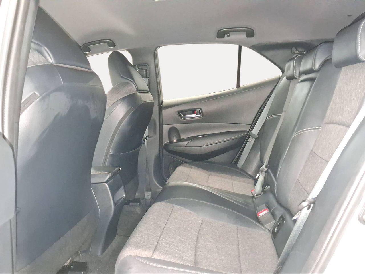 Toyota Corolla 1.8 125H STYLE E-CVT  - Foto 12