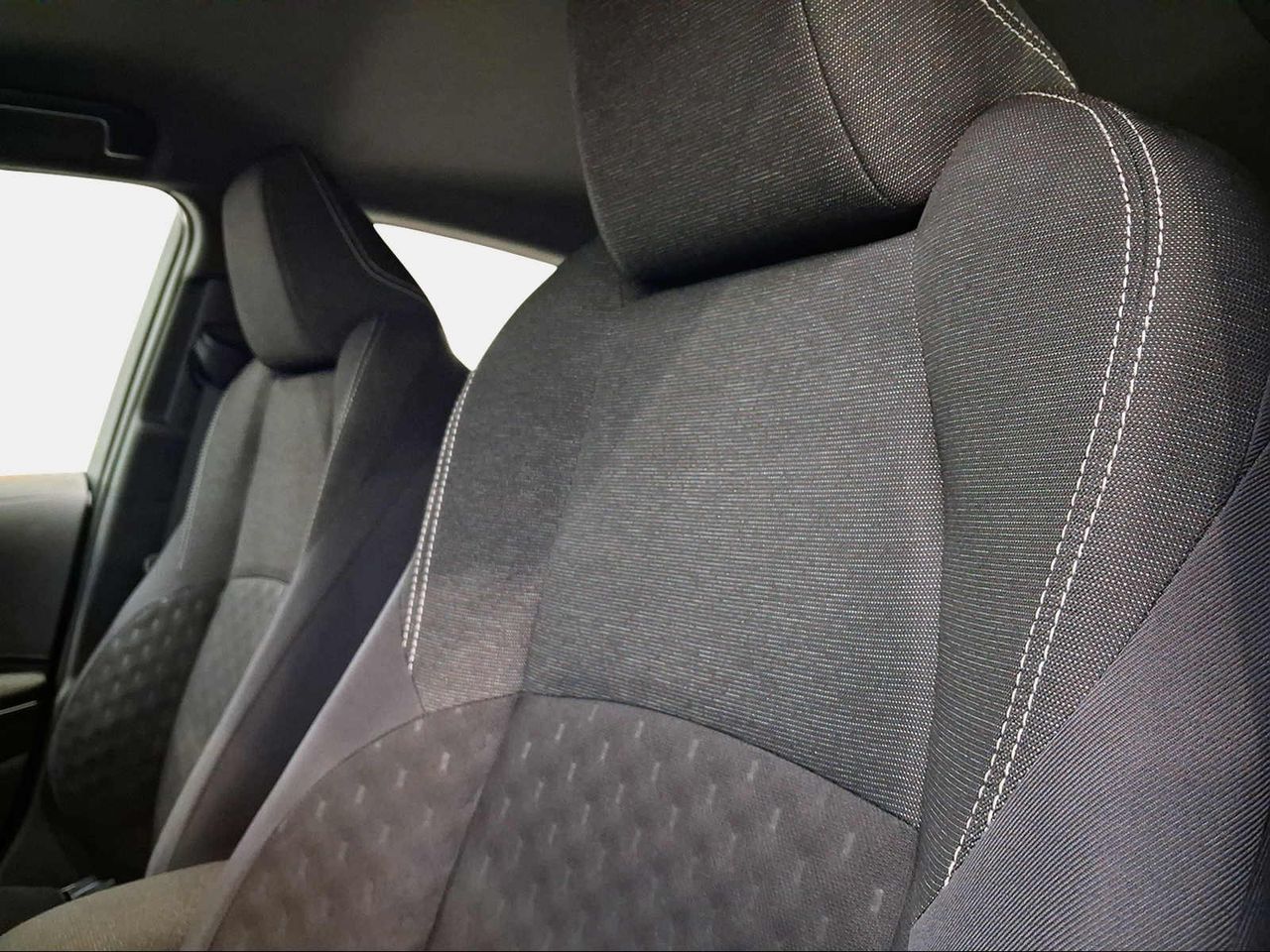 Toyota Corolla 140H Active Plus  - Foto 22