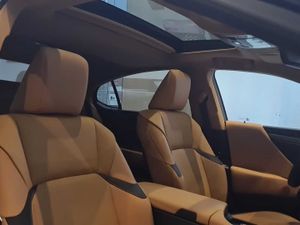 Lexus ES 2.5 300h Premium  - Foto 11