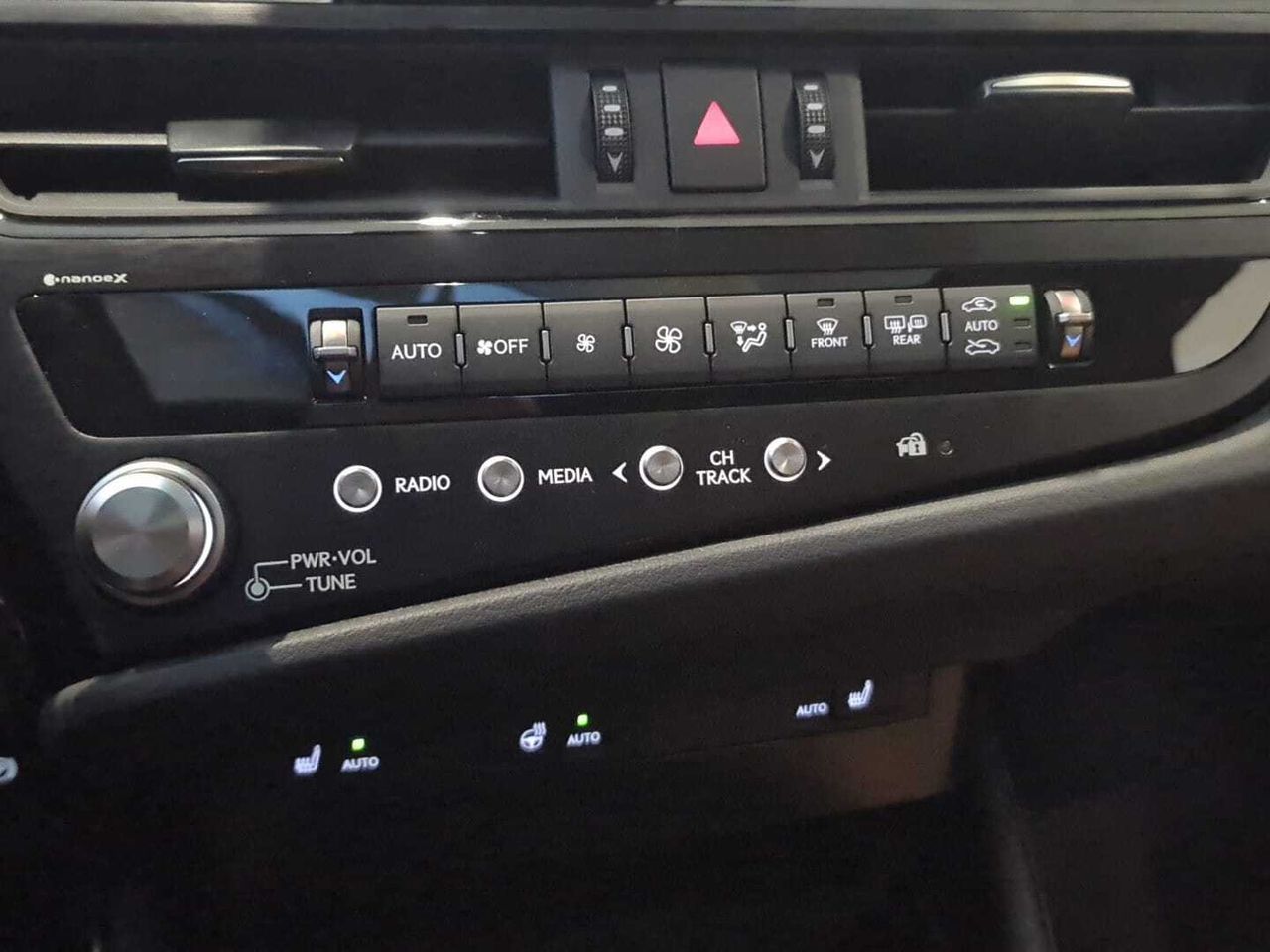 Lexus ES 2.5 300h Premium  - Foto 15