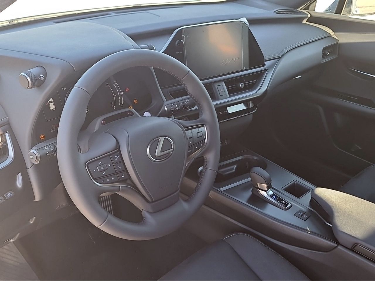 Lexus UX 2.0 300h UX Plus  - Foto 11