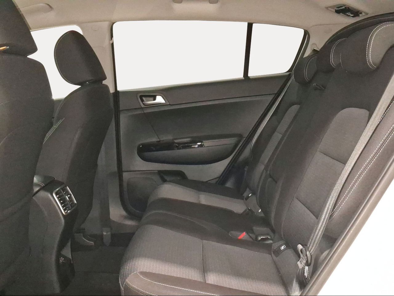 Kia Sportage 1.6 MHEV Drive 85kW (115CV) 4x2  - Foto 12