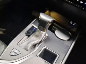 Lexus UX 2.0 250h Business  - Foto 19