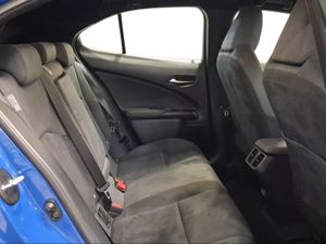 Lexus UX 2.0 250h Business  - Foto 8