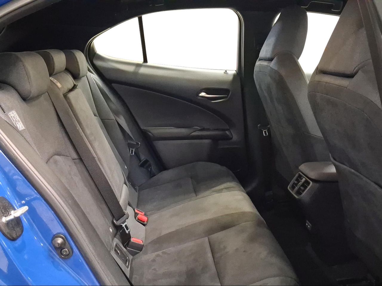 Lexus UX 2.0 250h Business  - Foto 8