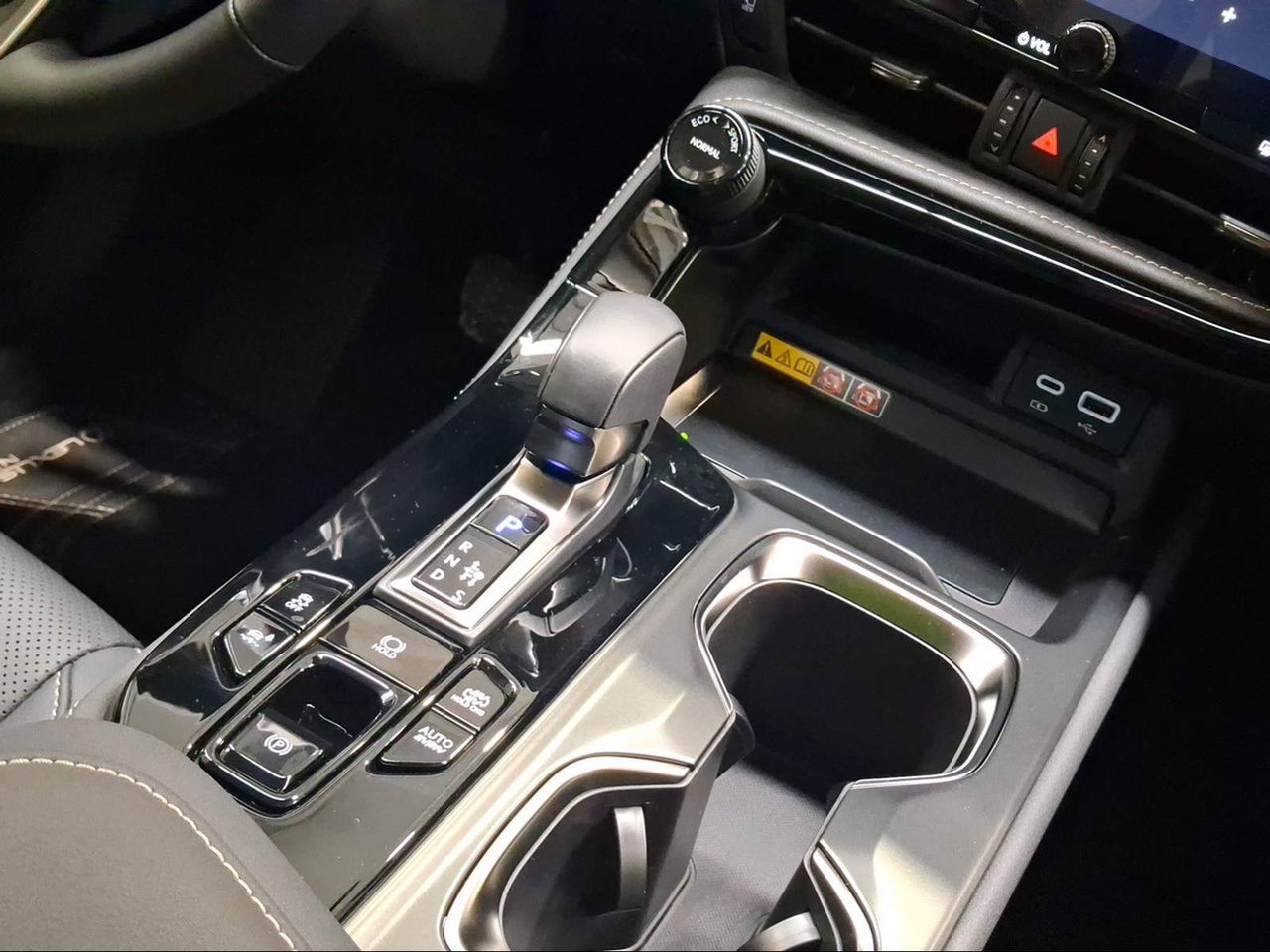 Lexus NX 450h+ Executive 4WD  - Foto 14