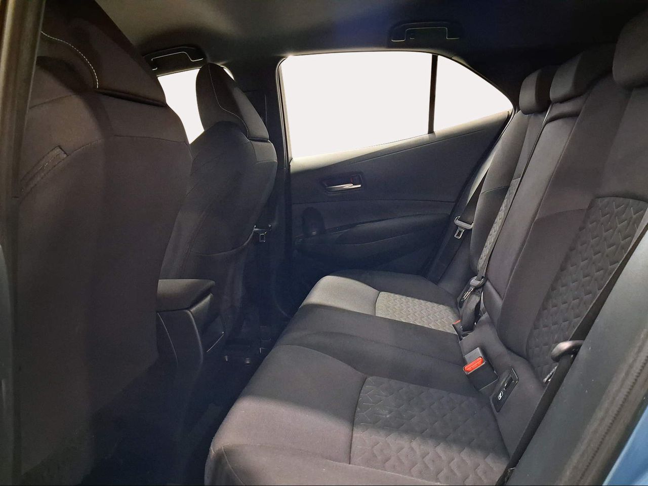 Toyota Corolla 1.8 125H ACTIVE TECH E-CVT  - Foto 12