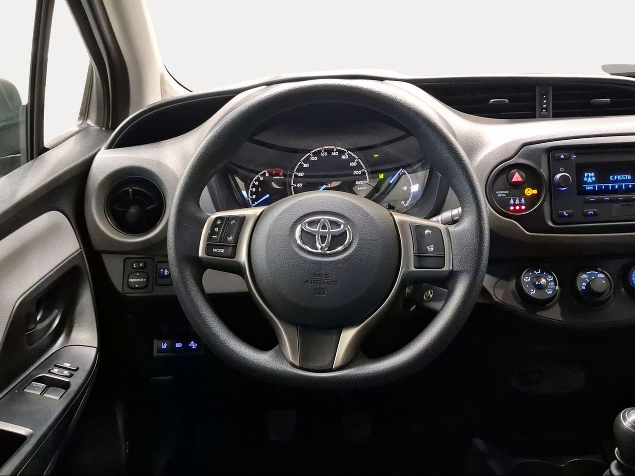 Toyota Yaris 1.0 70 Business  - Foto 10