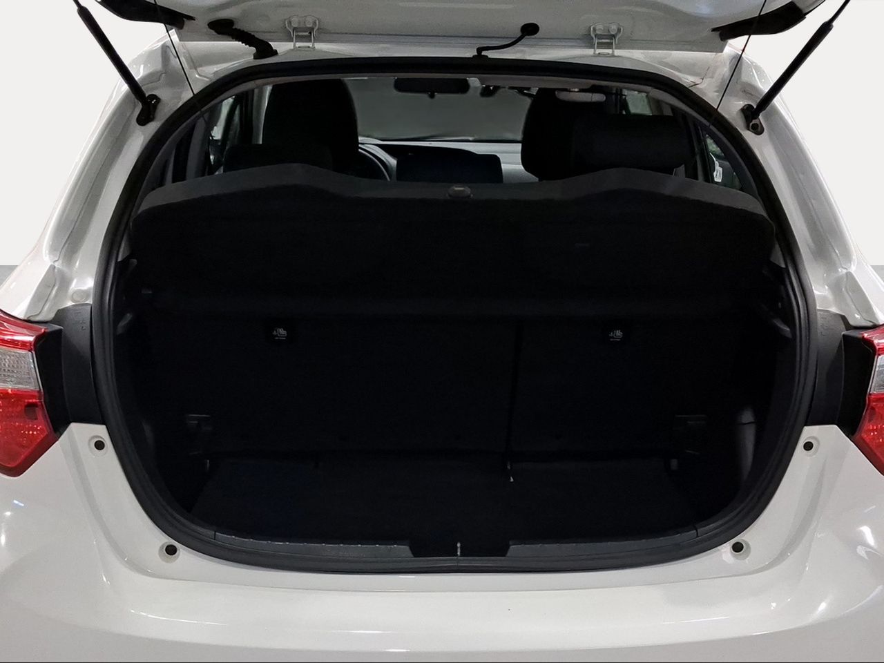 Toyota Yaris 1.0 70 Business  - Foto 11