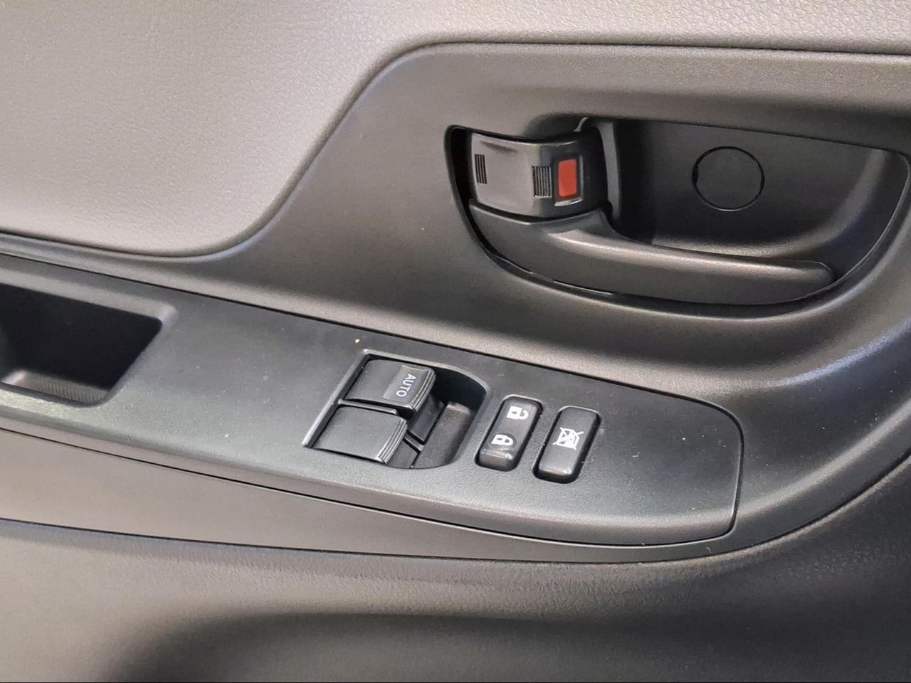 Toyota Yaris 1.0 70 Business  - Foto 23