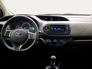 Toyota Yaris 1.0 70 Business  - Foto 9