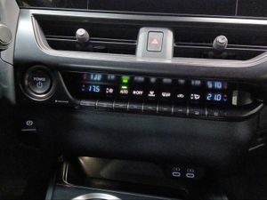 Lexus UX 2.0 300h UX Plus  - Foto 19