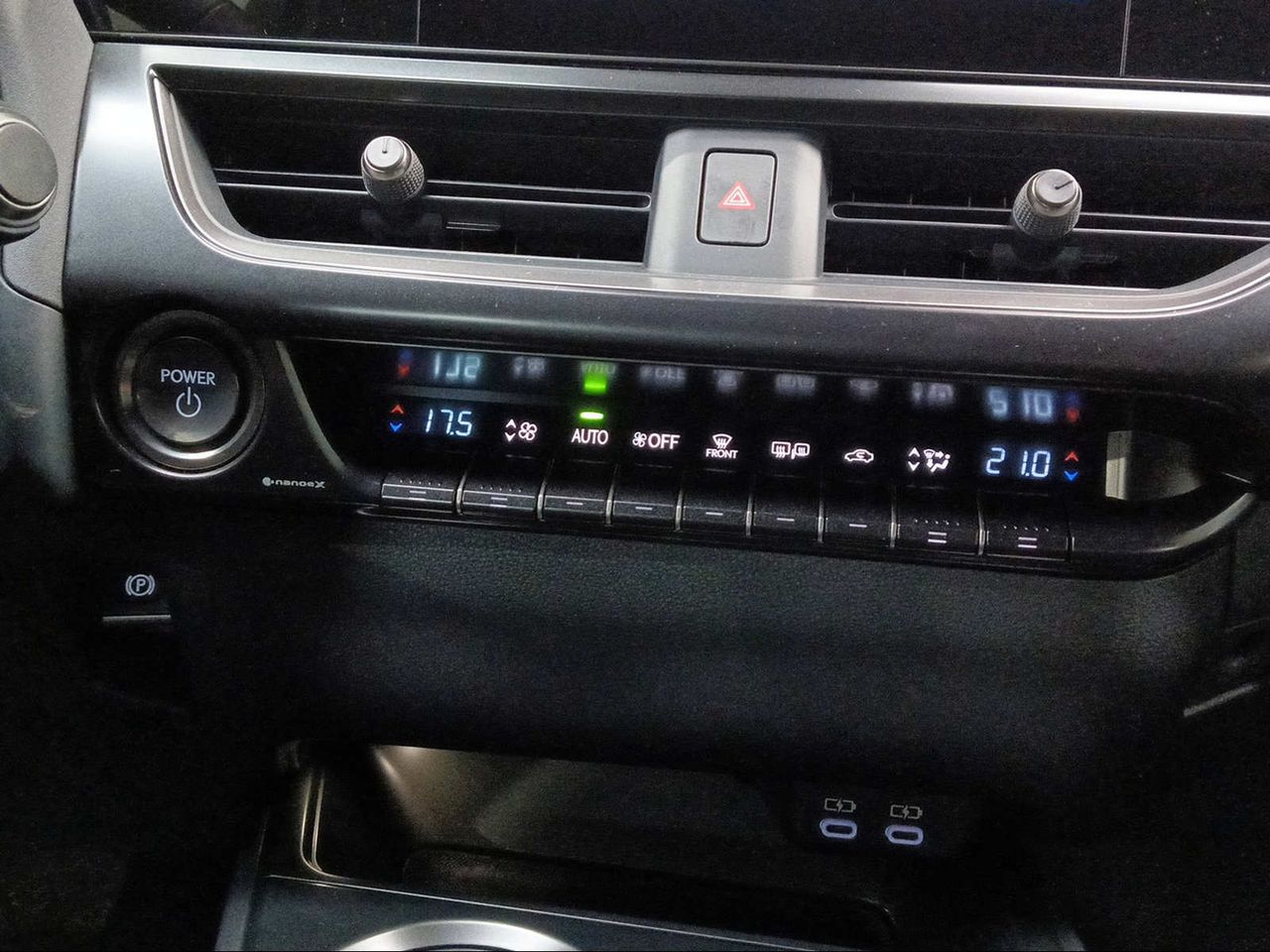 Lexus UX 2.0 300h UX Plus  - Foto 19