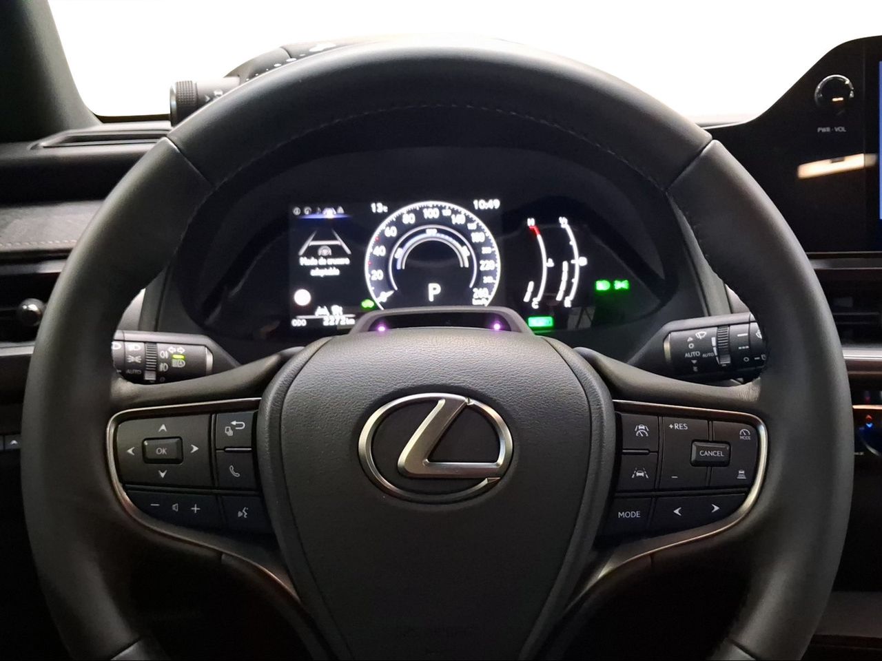 Lexus UX 2.0 300h UX Plus  - Foto 14