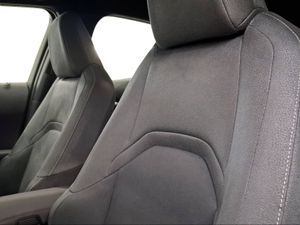 Lexus UX 2.0 300h UX Plus  - Foto 16