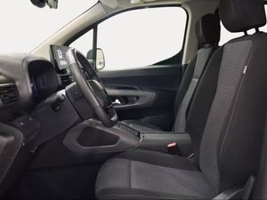 Toyota Proace City Verso Family L2 1.5D 130CV Active 7p  - Foto 13