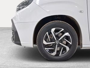 Toyota Proace City Verso Family L2 1.5D 130CV Active 7p  - Foto 17