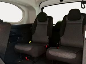 Toyota Proace City Verso Family L2 1.5D 130CV Active 7p  - Foto 12