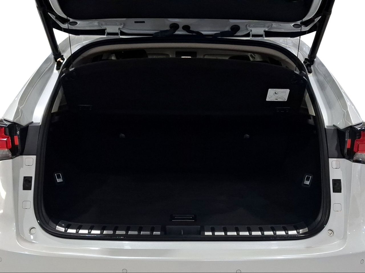 Lexus NX 2.5 300h Premium 2WD  - Foto 10