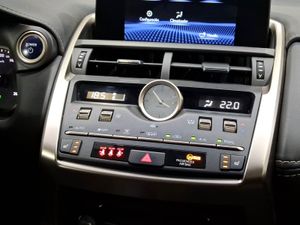 Lexus NX 2.5 300h Premium 2WD  - Foto 15