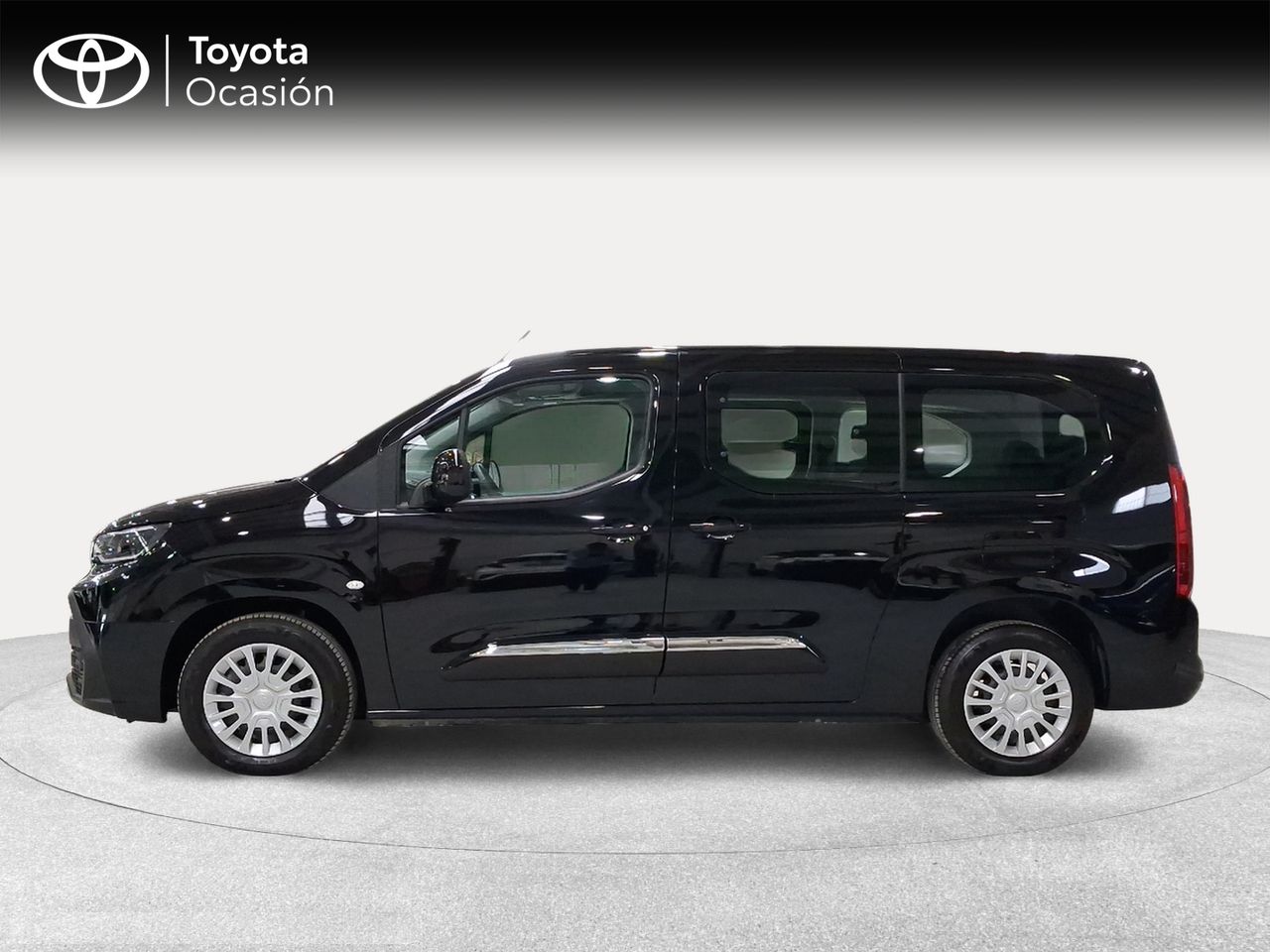 Toyota Proace City Verso Family EV L2 50kWh 136CV Active  - Foto 4