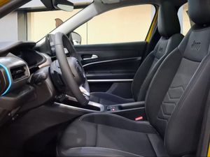 Jeep Avenger 1.2 eHybrid 74kW (100CV) Summit  - Foto 10