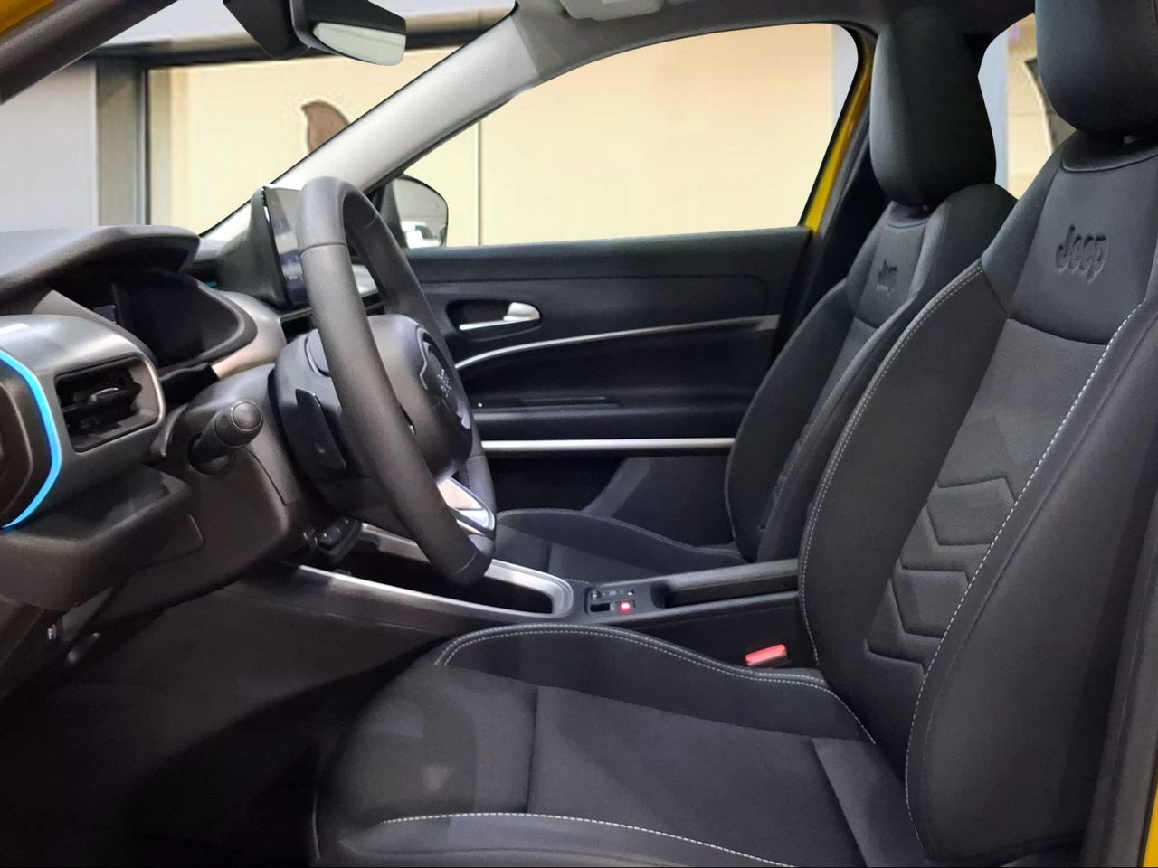 Jeep Avenger 1.2 eHybrid 74kW (100CV) Summit  - Foto 10