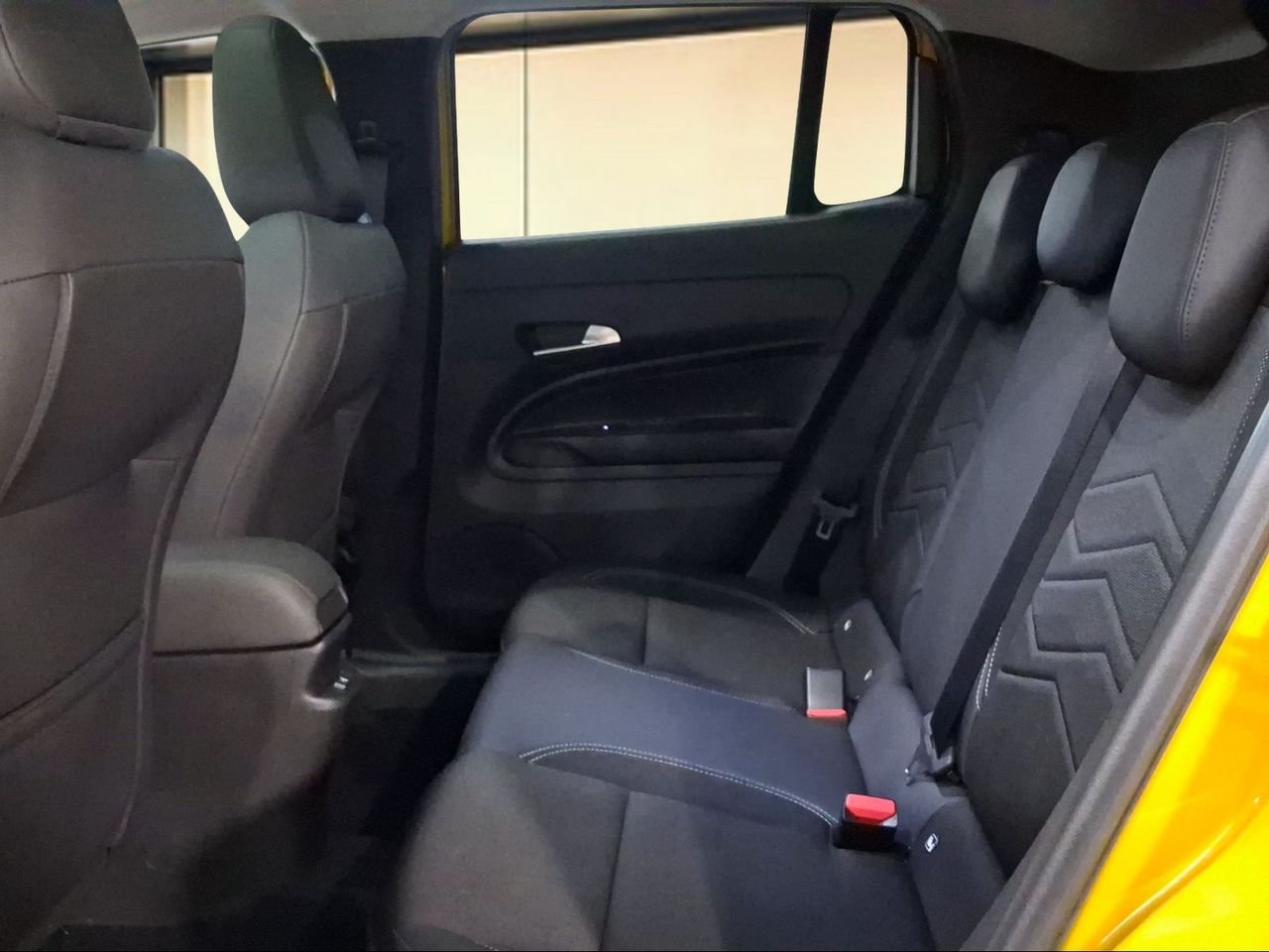 Jeep Avenger 1.2 eHybrid 74kW (100CV) Summit  - Foto 11